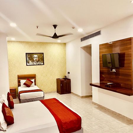 Amora Rooms Dwarka New Delhi Buitenkant foto