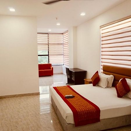 Amora Rooms Dwarka New Delhi Buitenkant foto