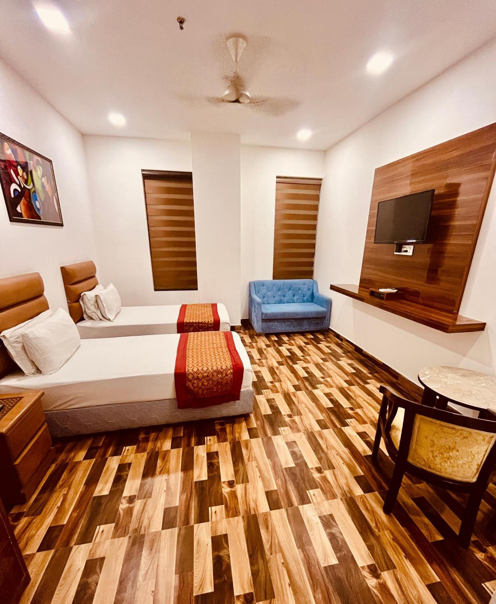 Amora Rooms Dwarka New Delhi Buitenkant foto