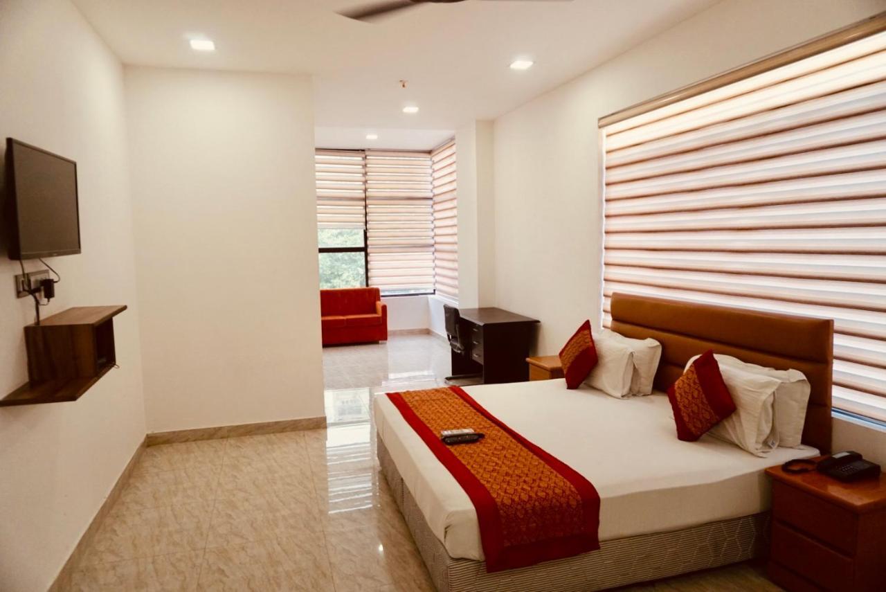 Amora Rooms Dwarka New Delhi Buitenkant foto